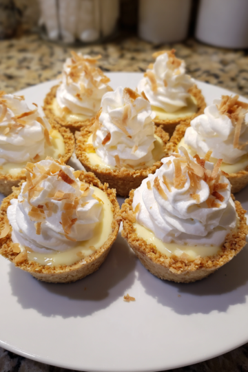 Coconut Cream Pie Cups 🥥💛